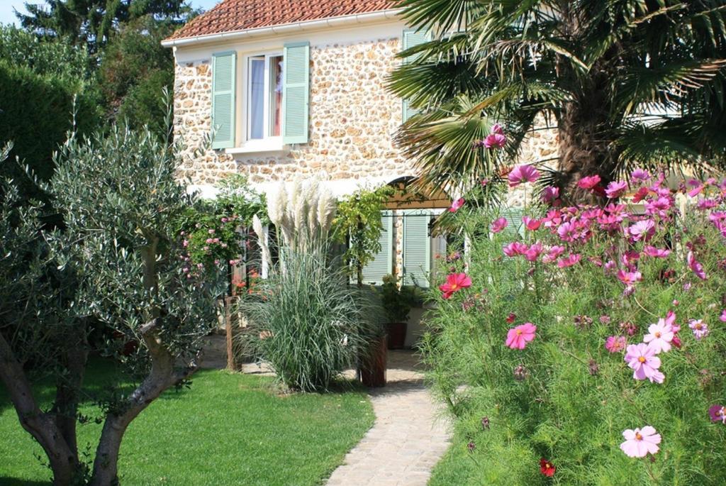 Gites Le Petit Nailly Magny-les-Hameaux Exterior foto