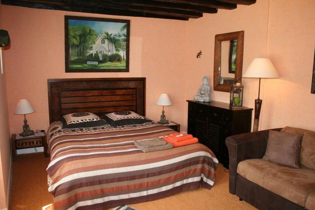 Gites Le Petit Nailly Magny-les-Hameaux Habitación foto